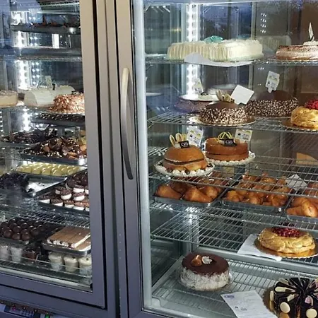 Lungomare Caracciolo Mon *