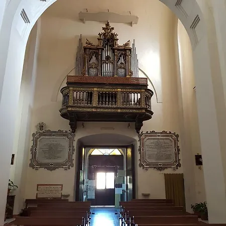 Lungomare Caracciolo Mon