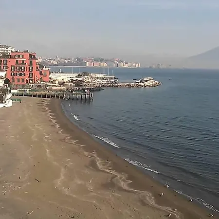 Lungomare Caracciolo Mon Апартаменты *